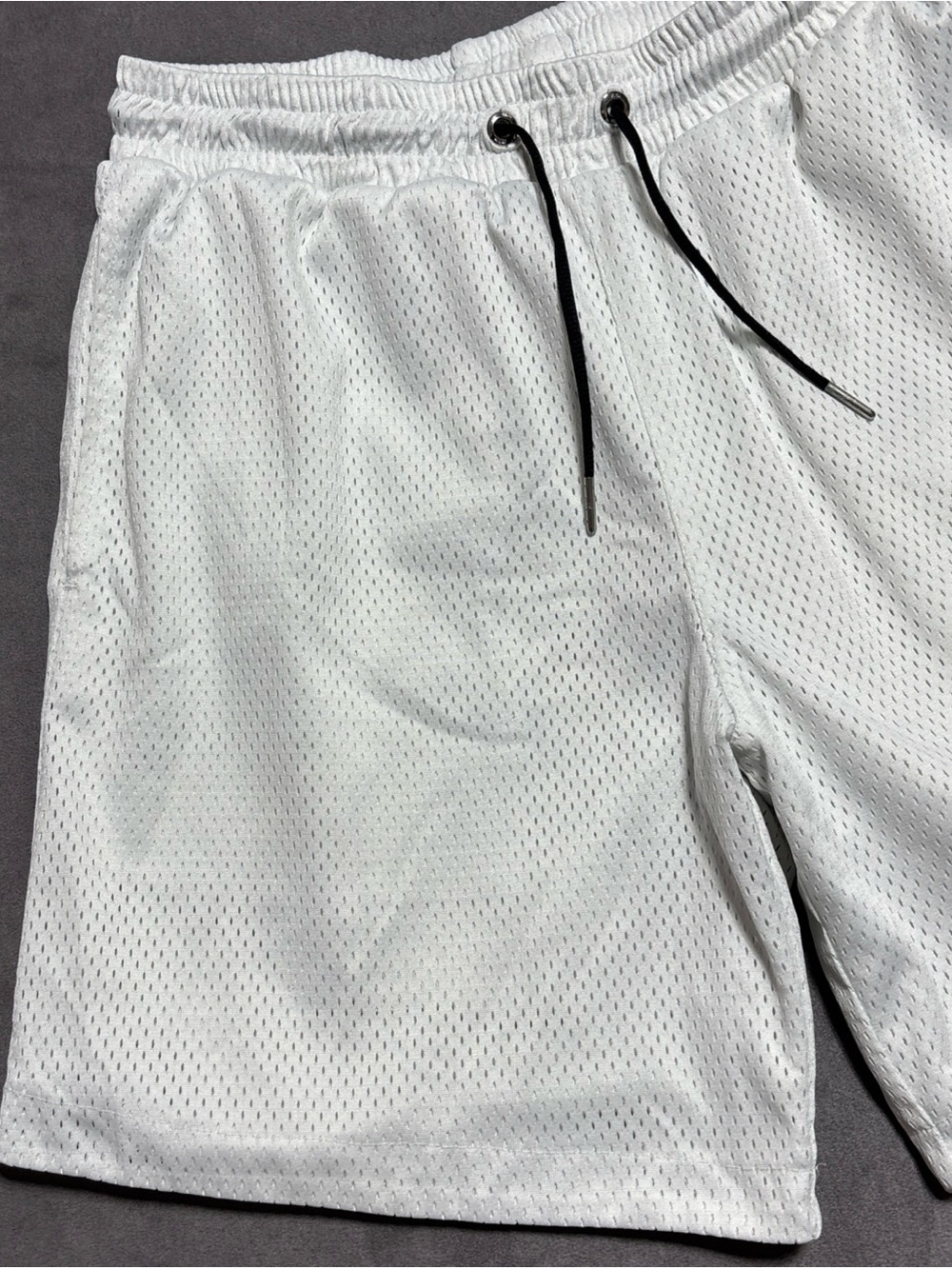 Kith Curtis Mesh Shorts White Script Logo Patch Gym Casual Men's Size Medium - Picture 4 of 13